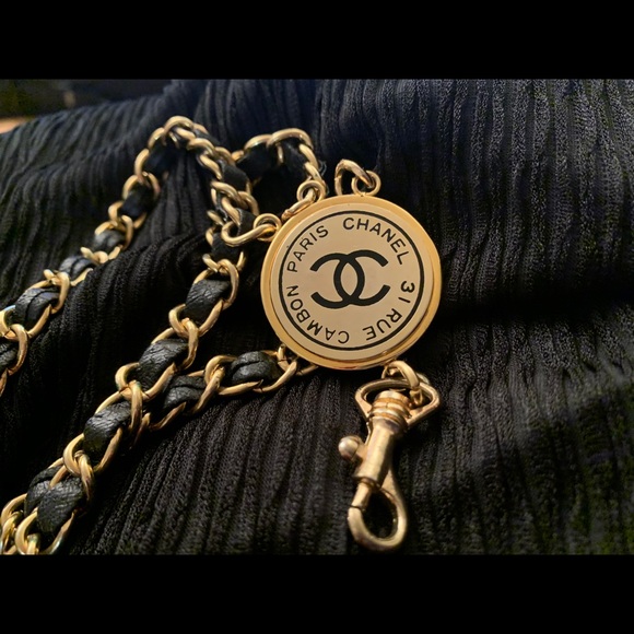 Vintage CHANEL  chain belt. - Picture 4 of 4